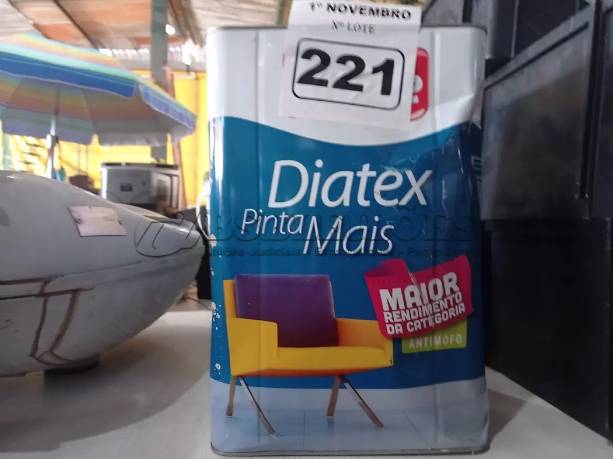 LOTE 221 - 01 LATA DE TINTA IQUINE DIATEX PINTA MAIS FOSCO AVELUDADA COR CAMARÃO 18L. (NO ESTADO) ATENÇÃO! FAZER A VISITAÇÃO ANTES DE ARREMATAR, NÃO SABEMOS SE FUNCIONA. LEILÃO NÃO TEM GARANTIA E NEM DEVOLUÇÃO, SUJEITO A POSSÍVEIS AVARIAS VISÍVEIS/OCULTAS E/OU AUSÊNCIA DE COMPONENTES.