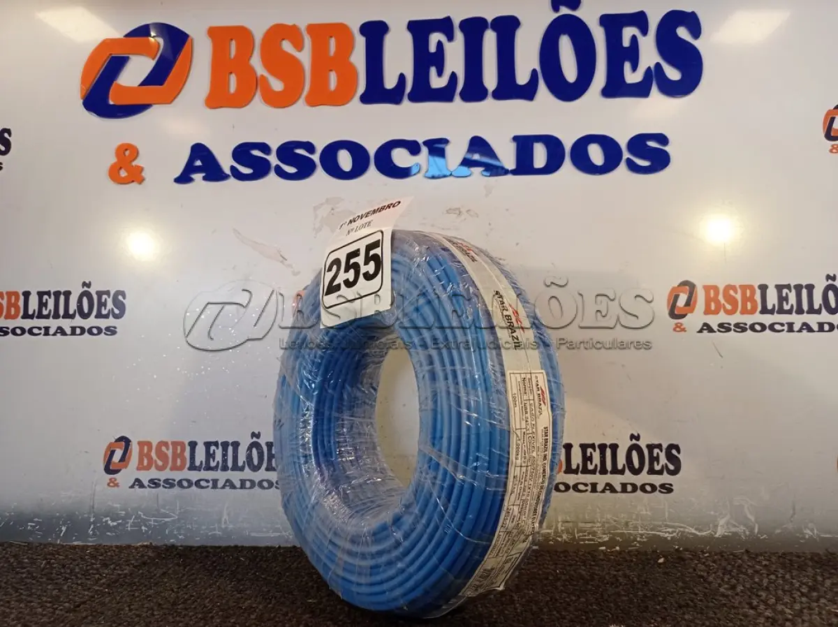 LOTE 255 - 01 ROLO DE CABO FLEXÍVEL 100M 1X10MM NA COR AZUL(NOVO). (NO ESTADO) ATENÇÃO! FAZER A VISITAÇÃO ANTES DE ARREMATAR, NÃO SABEMOS SE FUNCIONA. LEILÃO NÃO TEM GARANTIA E NEM DEVOLUÇÃO, SUJEITO A POSSÍVEIS AVARIAS VISÍVEIS/OCULTAS E/OU AUSÊNCIA DE COMPONENTES.
