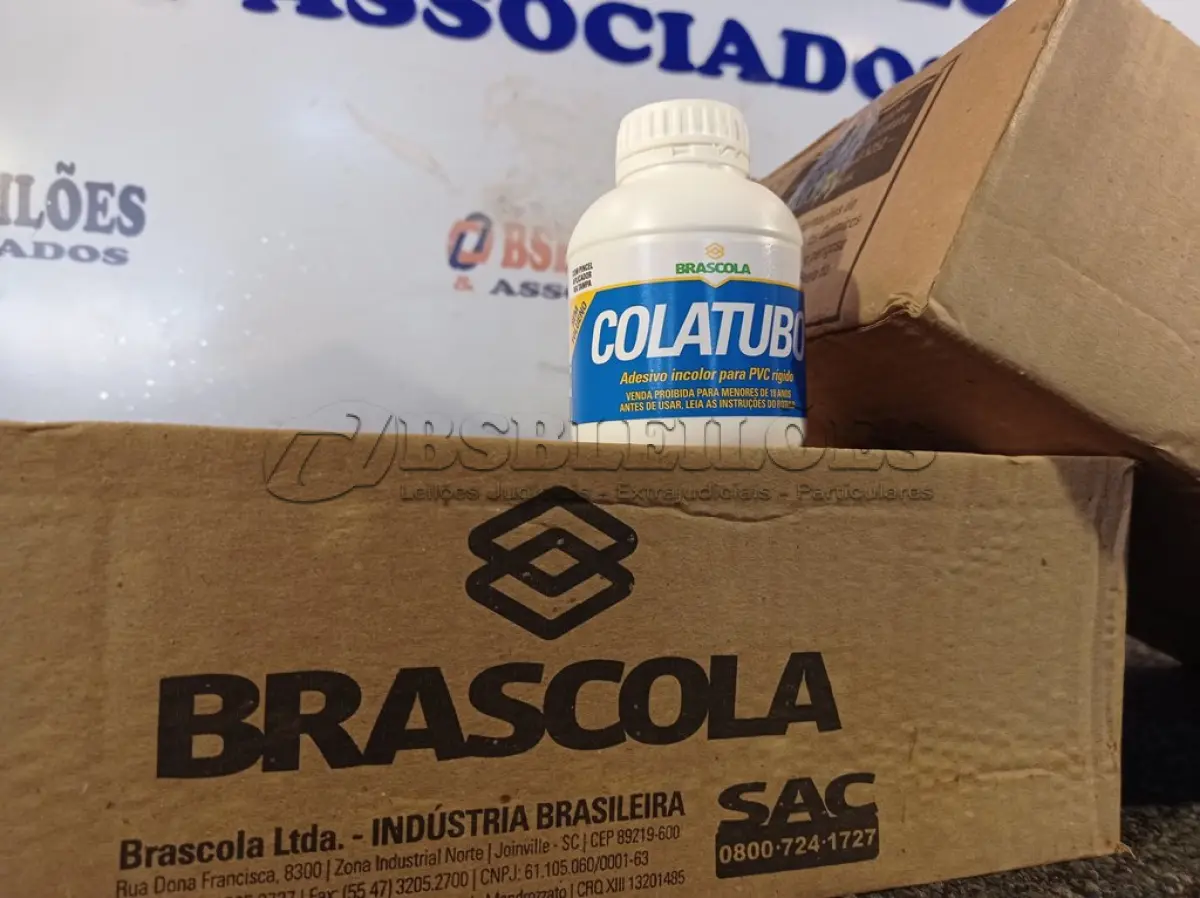 LOTE 072 - 02 CAIXAS COM COLA TUBO ST 175G COM 15 UNIDADES CADA. (NO ESTADO) ATENÇÃO! FAZER A VISITAÇÃO ANTES DE ARREMATAR, NÃO SABEMOS SE FUNCIONA. LEILÃO NÃO TEM GARANTIA E NEM DEVOLUÇÃO, SUJEITO A POSSÍVEIS AVARIAS VISÍVEIS/OCULTAS E/OU AUSÊNCIA DE COMPONENTES.