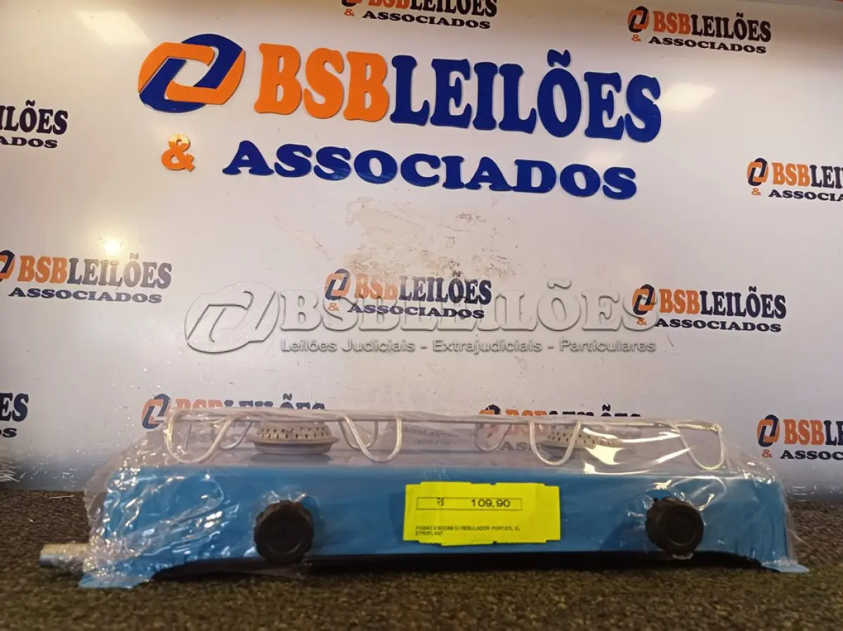 LOTE 089 - 01 FOGÃO A GÁS 02 BOCAS CAMPING/PESCA. (NO ESTADO) ATENÇÃO! FAZER A VISITAÇÃO ANTES DE ARREMATAR, NÃO SABEMOS SE FUNCIONA. LEILÃO NÃO TEM GARANTIA E NEM DEVOLUÇÃO, SUJEITO A POSSÍVEIS AVARIAS VISÍVEIS/OCULTAS E/OU AUSÊNCIA DE COMPONENTES.