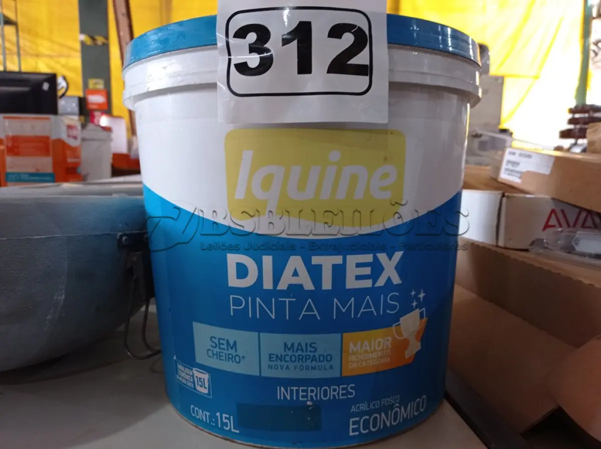 LOTE 312 - 01 BALDE DE TINTA IQUINE 15L SEM A IDENTIFICAÇÃO DA COR. (NO ESTADO) ATENÇÃO! FAZER A VISITAÇÃO ANTES DE ARREMATAR, NÃO SABEMOS SE FUNCIONA. LEILÃO NÃO TEM GARANTIA E NEM DEVOLUÇÃO, SUJEITO A POSSÍVEIS AVARIAS VISÍVEIS/OCULTAS E/OU AUSÊNCIA DE COMPONENTES.