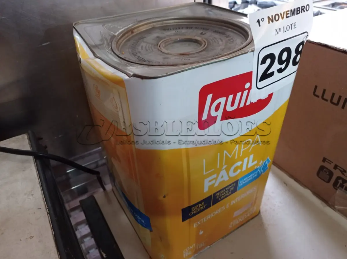LOTE 298 - 01 LATA DE TINTA IQUINE INTERIORES/EXTERIORES DELANIL RENDE MUITO FOSCO BASE. (NO ESTADO) ATENÇÃO! FAZER A VISITAÇÃO ANTES DE ARREMATAR, NÃO SABEMOS SE FUNCIONA. LEILÃO NÃO TEM GARANTIA E NEM DEVOLUÇÃO, SUJEITO A POSSÍVEIS AVARIAS VISÍVEIS/OCULTAS E/OU AUSÊNCIA DE COMPONENTES.