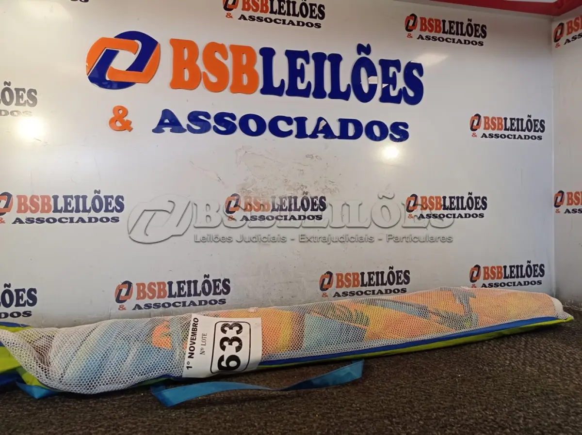 LOTE 633 - 01 GUARDA SOL. (NO ESTADO) ATENÇÃO! FAZER A VISITAÇÃO ANTES DE ARREMATAR, NÃO SABEMOS SE FUNCIONA. LEILÃO NÃO TEM GARANTIA E NEM DEVOLUÇÃO, SUJEITO A POSSÍVEIS AVARIAS VISÍVEIS/OCULTAS E/OU AUSÊNCIA DE COMPONENTES.