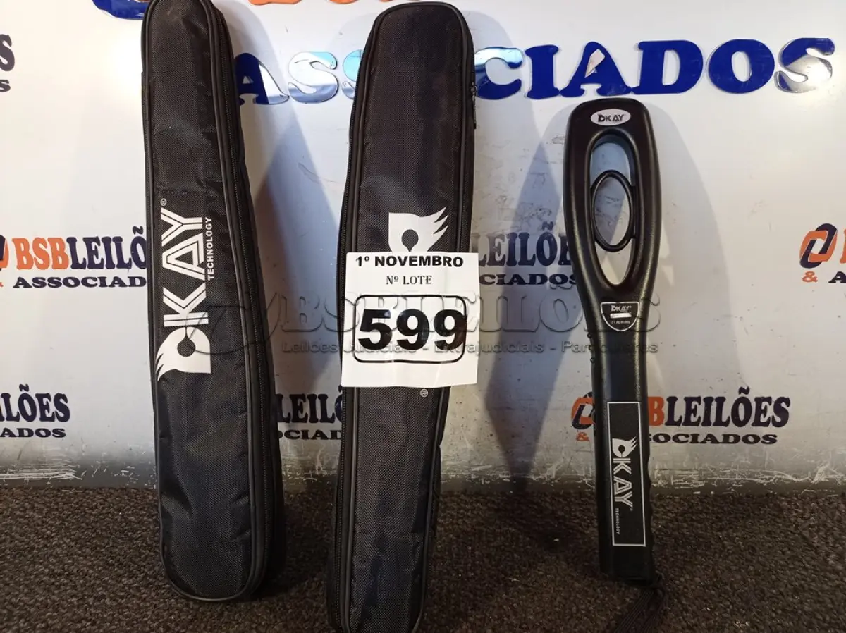 LOTE 599 - 05 DETECTORES DE METAL. (NO ESTADO) ATENÇÃO! FAZER A VISITAÇÃO ANTES DE ARREMATAR, NÃO SABEMOS SE FUNCIONA. LEILÃO NÃO TEM GARANTIA E NEM DEVOLUÇÃO, SUJEITO A POSSÍVEIS AVARIAS VISÍVEIS/OCULTAS E/OU AUSÊNCIA DE COMPONENTES.