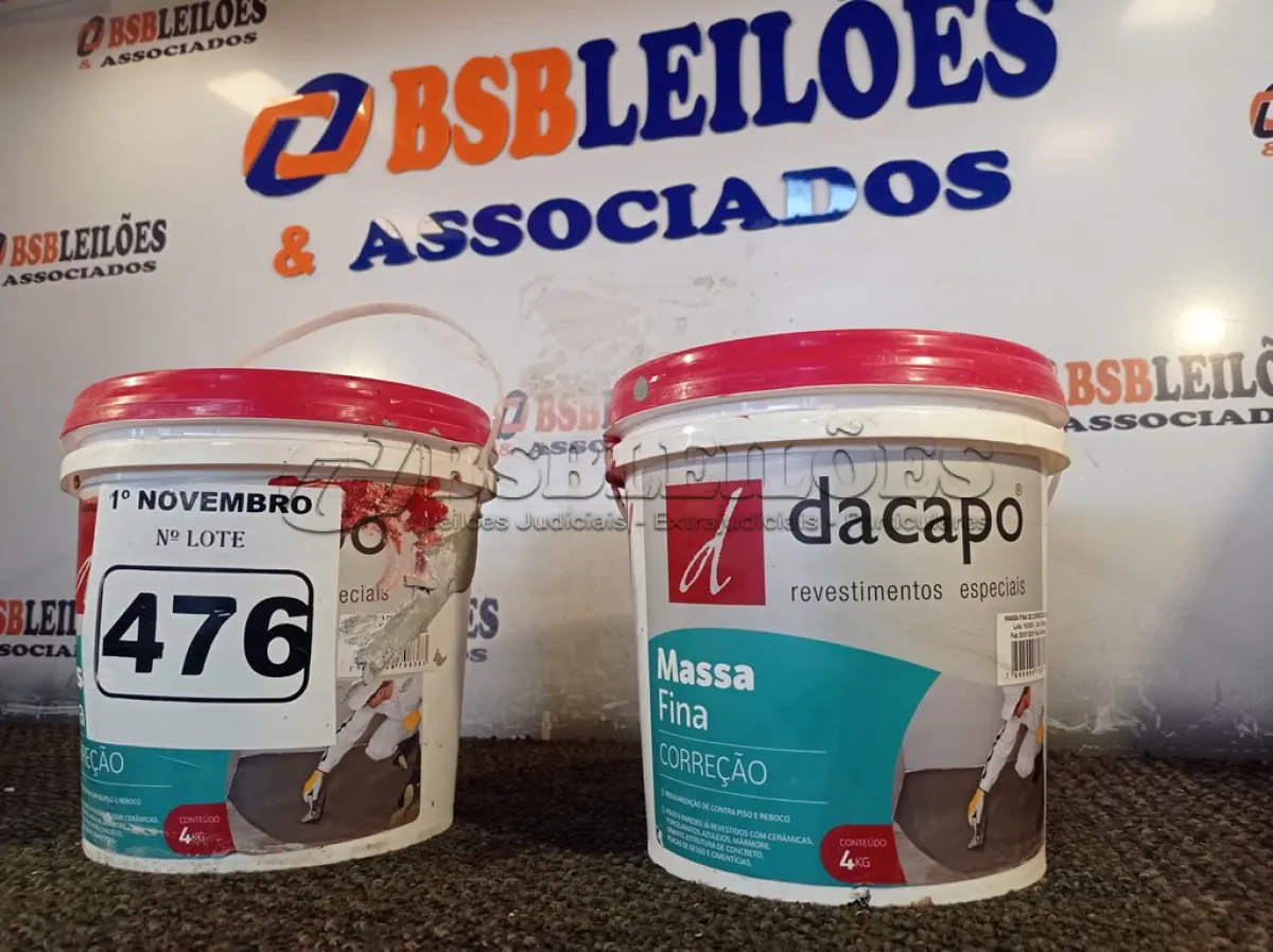 LOTE 476 - 02 BALDES DE MASSA FINA PARA CORREÇÃO DACAPÓ 4KG. (NO ESTADO) ATENÇÃO! FAZER A VISITAÇÃO ANTES DE ARREMATAR, NÃO SABEMOS SE FUNCIONA. LEILÃO NÃO TEM GARANTIA E NEM DEVOLUÇÃO, SUJEITO A POSSÍVEIS AVARIAS VISÍVEIS/OCULTAS E/OU AUSÊNCIA DE COMPONENTES.