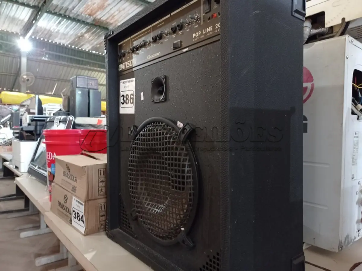 LOTE 386 - 01 CAIXA DE SOM AMPLIFICADA MARCA WATTISOM MODELO POP LINE 200. (NO ESTADO) ATENÇÃO! FAZER A VISITAÇÃO ANTES DE ARREMATAR, NÃO SABEMOS SE FUNCIONA. LEILÃO NÃO TEM GARANTIA E NEM DEVOLUÇÃO, SUJEITO A POSSÍVEIS AVARIAS VISÍVEIS/OCULTAS E/OU AUSÊNCIA DE COMPONENTES.