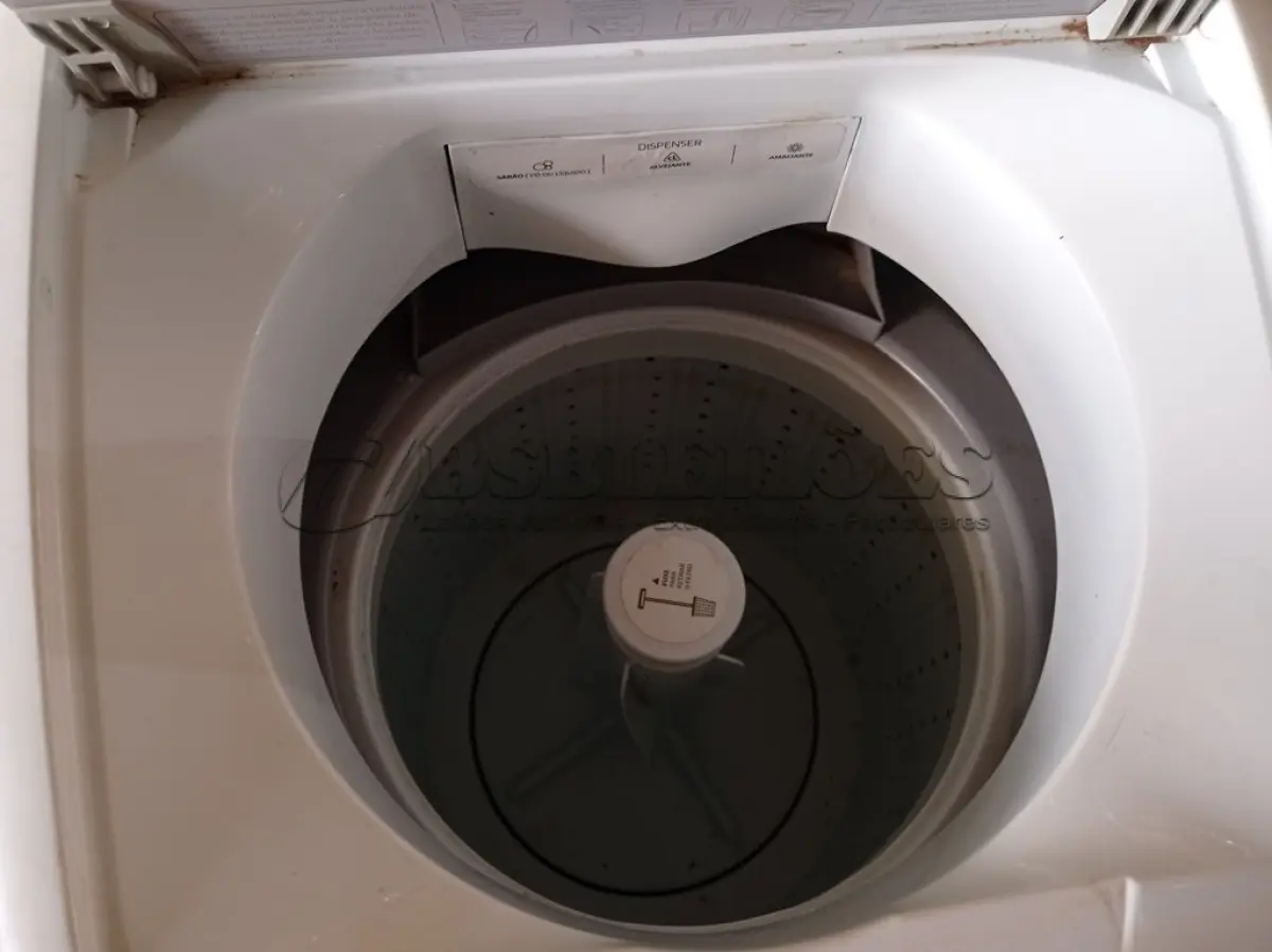 LOTE 497 - 01 LAVADORA DE ROUPAS 8KG 127V. (NO ESTADO) ATENÇÃO! FAZER A VISITAÇÃO ANTES DE ARREMATAR, NÃO SABEMOS SE FUNCIONA. LEILÃO NÃO TEM GARANTIA E NEM DEVOLUÇÃO, SUJEITO A POSSÍVEIS AVARIAS VISÍVEIS/OCULTAS E/OU AUSÊNCIA DE COMPONENTES.