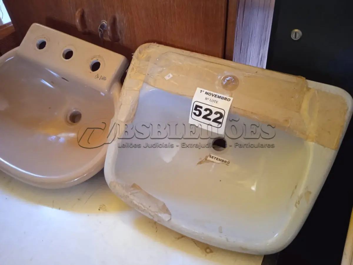 LOTE 522 - 02 CUBAS PARA LAVATÓRIO. (NO ESTADO) ATENÇÃO! FAZER A VISITAÇÃO ANTES DE ARREMATAR, NÃO SABEMOS SE FUNCIONA. LEILÃO NÃO TEM GARANTIA E NEM DEVOLUÇÃO, SUJEITO A POSSÍVEIS AVARIAS VISÍVEIS/OCULTAS E/OU AUSÊNCIA DE COMPONENTES.