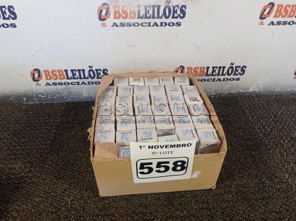 LOTE 558 - 01 LOTE COM APROXIMADAMENTE 80 LÂMPADAS DICROICA 1W 220V. (NO ESTADO) ATENÇÃO! FAZER A VISITAÇÃO ANTES DE ARREMATAR, NÃO SABEMOS SE FUNCIONA. LEILÃO NÃO TEM GARANTIA E NEM DEVOLUÇÃO, SUJEITO A POSSÍVEIS AVARIAS VISÍVEIS/OCULTAS E/OU AUSÊNCIA DE COMPONENTES.