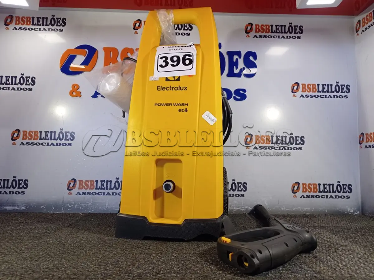 LOTE 396 - 01 LAVADORA DE ALTA PRESSÃO MARCA ELECTROLUX. (NO ESTADO) ATENÇÃO! FAZER A VISITAÇÃO ANTES DE ARREMATAR, NÃO SABEMOS SE FUNCIONA. LEILÃO NÃO TEM GARANTIA E NEM DEVOLUÇÃO, SUJEITO A POSSÍVEIS AVARIAS VISÍVEIS/OCULTAS E/OU AUSÊNCIA DE COMPONENTES.