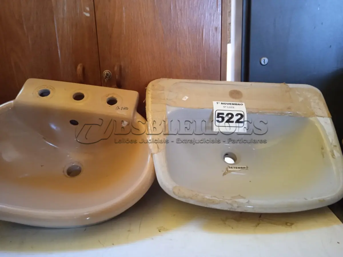 LOTE 522 - 02 CUBAS PARA LAVATÓRIO. (NO ESTADO) ATENÇÃO! FAZER A VISITAÇÃO ANTES DE ARREMATAR, NÃO SABEMOS SE FUNCIONA. LEILÃO NÃO TEM GARANTIA E NEM DEVOLUÇÃO, SUJEITO A POSSÍVEIS AVARIAS VISÍVEIS/OCULTAS E/OU AUSÊNCIA DE COMPONENTES.