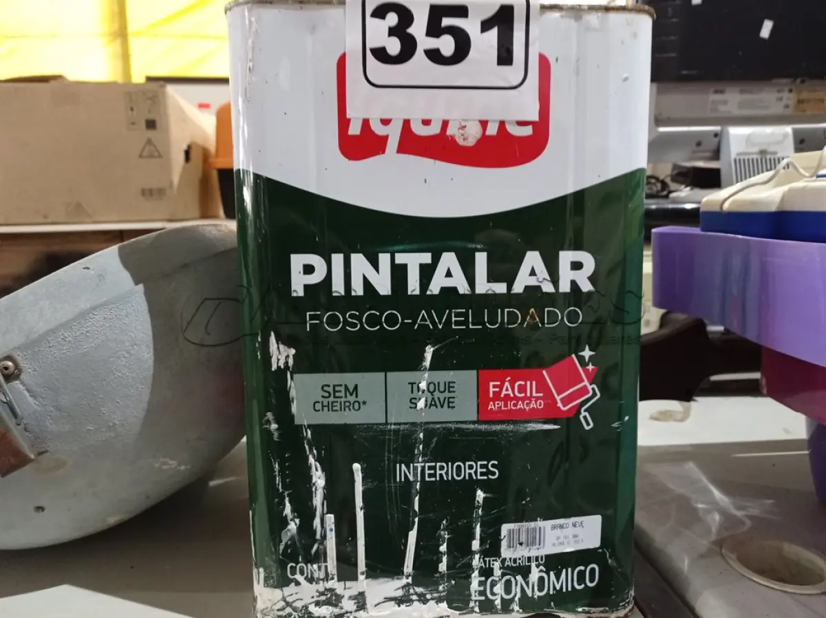 LOTE 351 - 01 LATA DE TINTA IQUINE PINTALAR INTERIORES 18L FOSCO AVELUDADO BRANCO NEVE. (NO ESTADO) ATENÇÃO! FAZER A VISITAÇÃO ANTES DE ARREMATAR, NÃO SABEMOS SE FUNCIONA. LEILÃO NÃO TEM GARANTIA E NEM DEVOLUÇÃO, SUJEITO A POSSÍVEIS AVARIAS VISÍVEIS/OCULTAS E/OU AUSÊNCIA DE COMPONENTES.