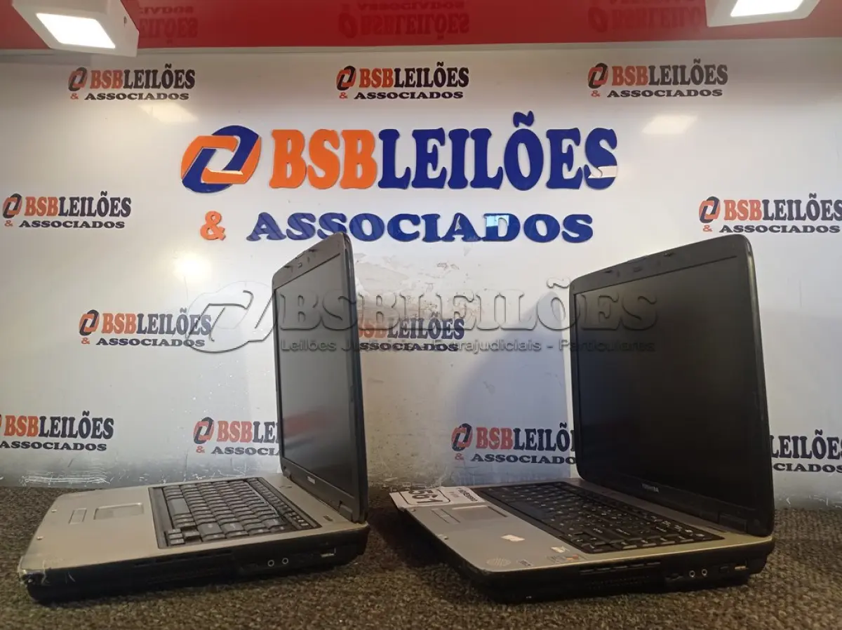 LOTE 561 - 02 NOTEBOOK’S MARCAS TOSHIBA PARA RETIRADA DE PEÇAS. (NO ESTADO) ATENÇÃO! FAZER A VISITAÇÃO ANTES DE ARREMATAR, NÃO SABEMOS SE FUNCIONA. LEILÃO NÃO TEM GARANTIA E NEM DEVOLUÇÃO, SUJEITO A POSSÍVEIS AVARIAS VISÍVEIS/OCULTAS E/OU AUSÊNCIA DE COMPONENTES.