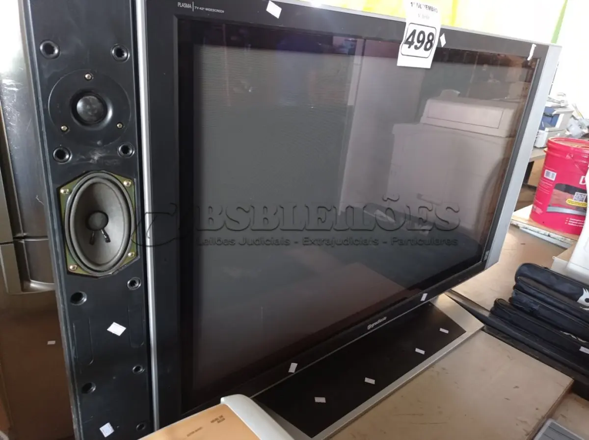 LOTE 498 - 01 TV DE PLASMA GRADIENTE 42” POL. (NO ESTADO) ATENÇÃO! FAZER A VISITAÇÃO ANTES DE ARREMATAR, NÃO SABEMOS SE FUNCIONA. LEILÃO NÃO TEM GARANTIA E NEM DEVOLUÇÃO, SUJEITO A POSSÍVEIS AVARIAS VISÍVEIS/OCULTAS E/OU AUSÊNCIA DE COMPONENTES.