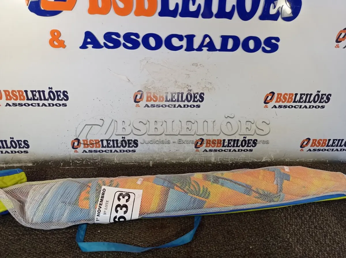 LOTE 633 - 01 GUARDA SOL. (NO ESTADO) ATENÇÃO! FAZER A VISITAÇÃO ANTES DE ARREMATAR, NÃO SABEMOS SE FUNCIONA. LEILÃO NÃO TEM GARANTIA E NEM DEVOLUÇÃO, SUJEITO A POSSÍVEIS AVARIAS VISÍVEIS/OCULTAS E/OU AUSÊNCIA DE COMPONENTES.