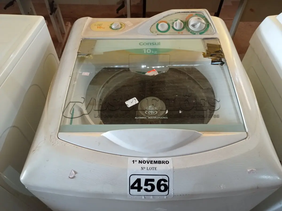 LOTE 456 - 01 MÁQUINA DE LAVAR ROUPAS MARCA CÔNSUL CAPACIDADE 10KG 220V. (NO ESTADO) ATENÇÃO! FAZER A VISITAÇÃO ANTES DE ARREMATAR, NÃO SABEMOS SE FUNCIONA. LEILÃO NÃO TEM GARANTIA E NEM DEVOLUÇÃO, SUJEITO A POSSÍVEIS AVARIAS VISÍVEIS/OCULTAS E/OU AUSÊNCIA DE COMPONENTES.