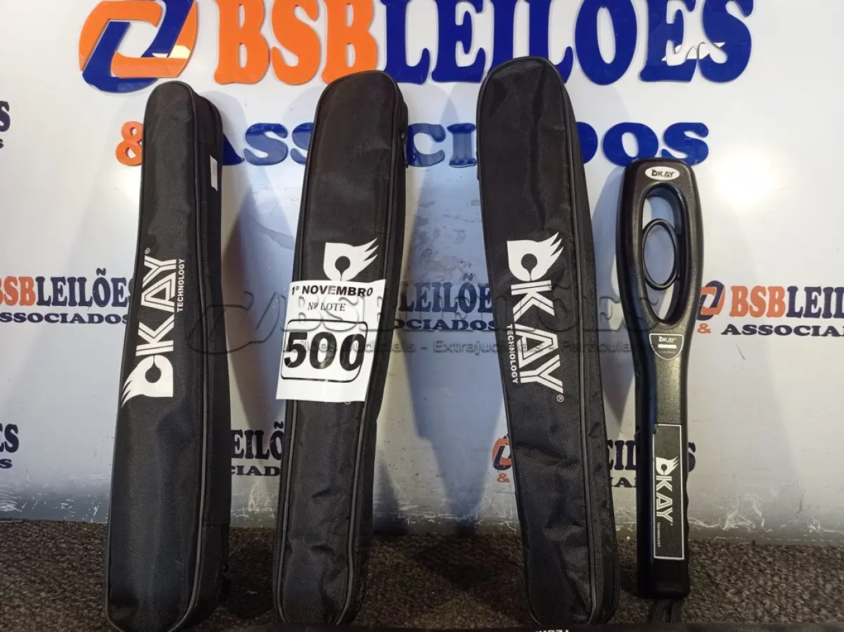 LOTE 500 - 06 DETECTORES DE METAL. (NO ESTADO) ATENÇÃO! FAZER A VISITAÇÃO ANTES DE ARREMATAR, NÃO SABEMOS SE FUNCIONA. LEILÃO NÃO TEM GARANTIA E NEM DEVOLUÇÃO, SUJEITO A POSSÍVEIS AVARIAS VISÍVEIS/OCULTAS E/OU AUSÊNCIA DE COMPONENTES.