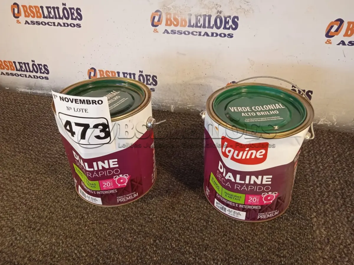 LOTE 473 - 02 GALÕES DE ESMALTE SINTÉTICO IQUINE DIALINE 3,6L NAS CORES ALTO BRILHO VERDE COLONIAL. (NO ESTADO) ATENÇÃO! FAZER A VISITAÇÃO ANTES DE ARREMATAR, NÃO SABEMOS SE FUNCIONA. LEILÃO NÃO TEM GARANTIA E NEM DEVOLUÇÃO, SUJEITO A POSSÍVEIS AVARIAS VISÍVEIS/OCULTAS E/OU AUSÊNCIA DE COMPONENTES.