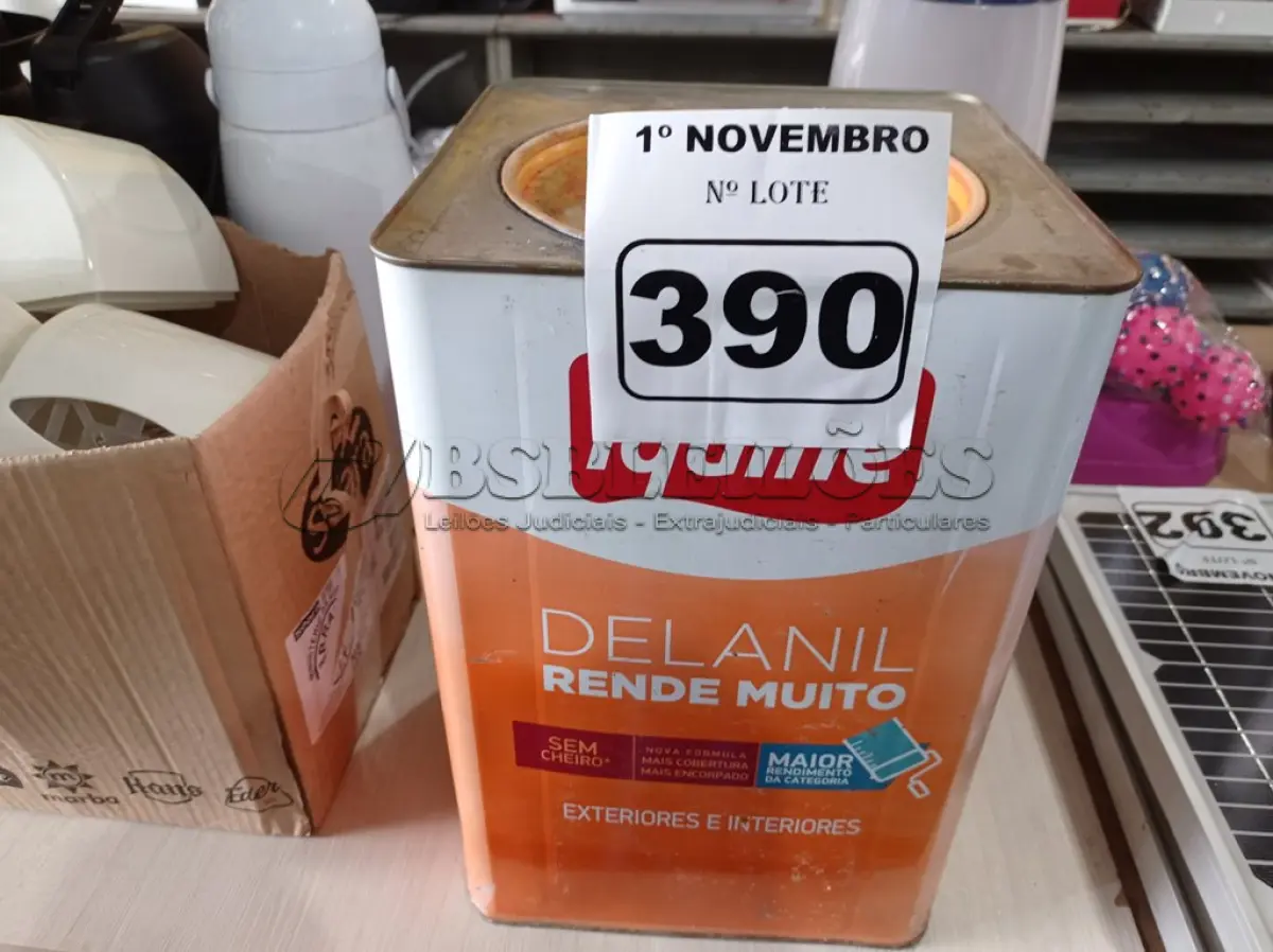 LOTE 390 - 01 LATA DE TINTA IQUINE INTERIORES/EXTERIORES DELANIL RENDE MUITO FOSCO BASE. (NO ESTADO) ATENÇÃO! FAZER A VISITAÇÃO ANTES DE ARREMATAR, NÃO SABEMOS SE FUNCIONA. LEILÃO NÃO TEM GARANTIA E NEM DEVOLUÇÃO, SUJEITO A POSSÍVEIS AVARIAS VISÍVEIS/OCULTAS E/OU AUSÊNCIA DE COMPONENTES.