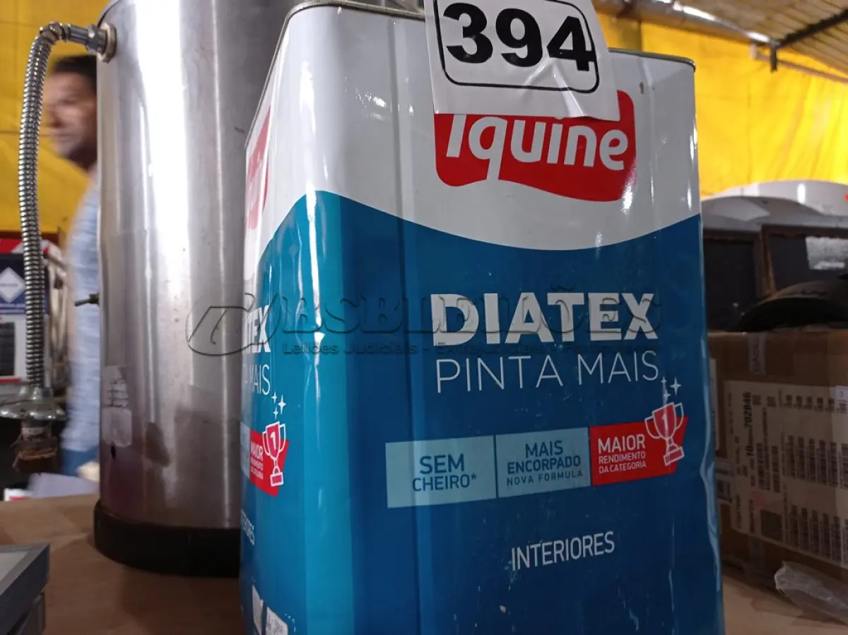 LOTE 394 - 01 LATA DE TINTA IQUINE DIATEX PINTA MAIS 18L FOSCO BASE “P”. (NO ESTADO) ATENÇÃO! FAZER A VISITAÇÃO ANTES DE ARREMATAR, NÃO SABEMOS SE FUNCIONA. LEILÃO NÃO TEM GARANTIA E NEM DEVOLUÇÃO, SUJEITO A POSSÍVEIS AVARIAS VISÍVEIS/OCULTAS E/OU AUSÊNCIA DE COMPONENTES.