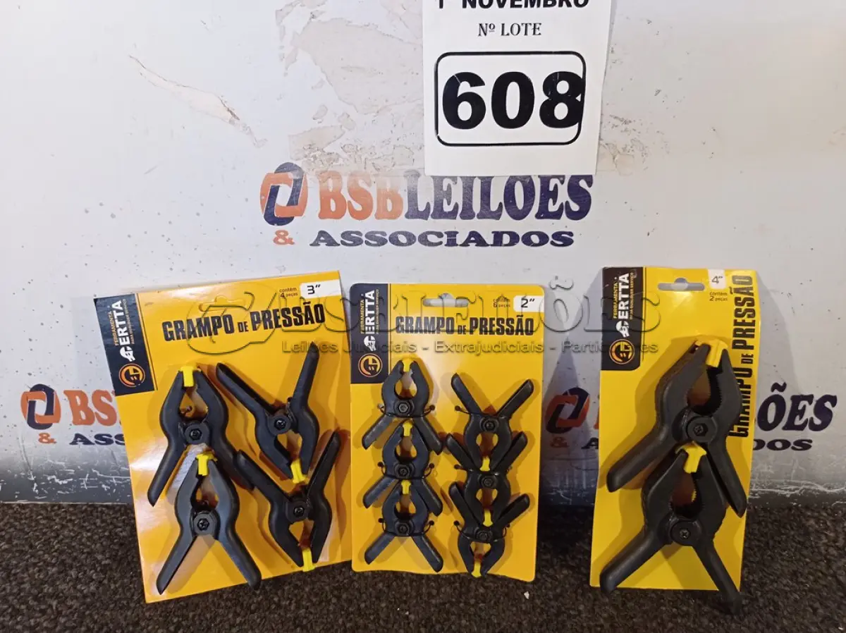 LOTE 608 - 01 KIT DE GRAMPOS DE PRESSÃO. (NO ESTADO) ATENÇÃO! FAZER A VISITAÇÃO ANTES DE ARREMATAR, NÃO SABEMOS SE FUNCIONA. LEILÃO NÃO TEM GARANTIA E NEM DEVOLUÇÃO, SUJEITO A POSSÍVEIS AVARIAS VISÍVEIS/OCULTAS E/OU AUSÊNCIA DE COMPONENTES.