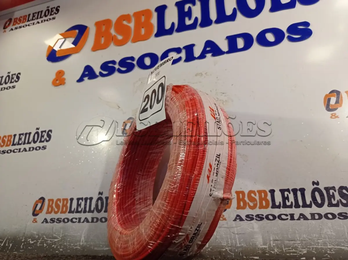 LOTE 200 - 01 ROLO DE CABO FLEXÍVEL 100M 1X4MM NA COR VERMELHA(NOVO). (NO ESTADO) ATENÇÃO! FAZER A VISITAÇÃO ANTES DE ARREMATAR, NÃO SABEMOS SE FUNCIONA. LEILÃO NÃO TEM GARANTIA E NEM DEVOLUÇÃO, SUJEITO A POSSÍVEIS AVARIAS VISÍVEIS/OCULTAS E/OU AUSÊNCIA DE COMPONENTES.