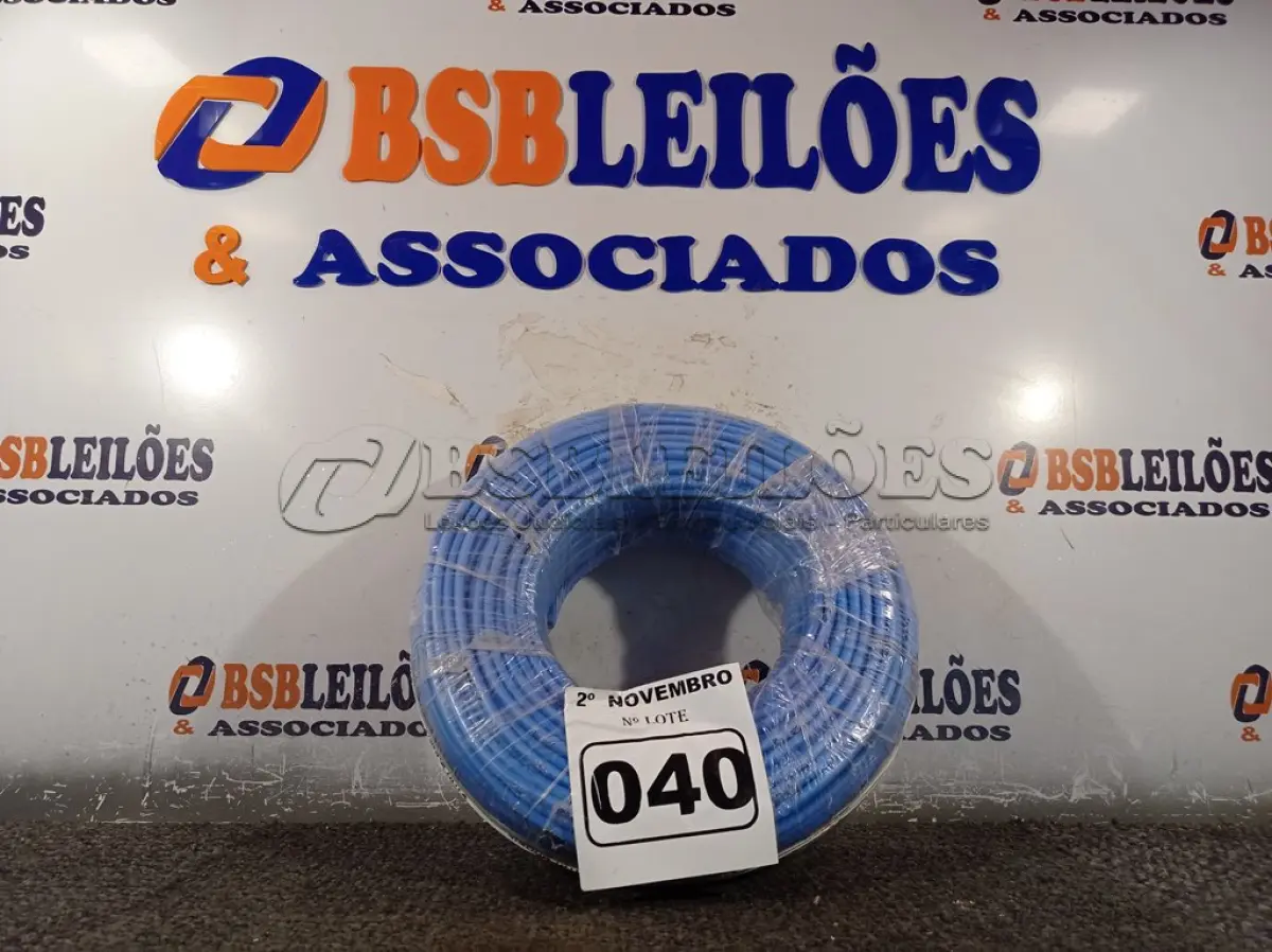 LOTE 040 - 01 ROLO DE CABO FLEXÍVEL 100M 1X10MM NA COR AZUL(NOVO). (NO ESTADO) ATENÇÃO! FAZER A VISITAÇÃO ANTES DE ARREMATAR, NÃO SABEMOS SE FUNCIONA. LEILÃO NÃO TEM GARANTIA E NEM DEVOLUÇÃO, SUJEITO A POSSÍVEIS AVARIAS VISÍVEIS/OCULTAS E/OU AUSÊNCIA DE COMPONENTES.