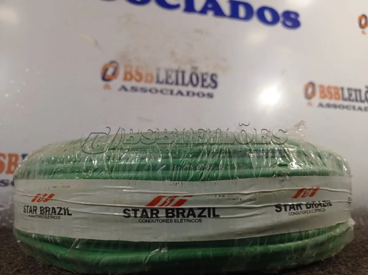 LOTE 260 - 01 ROLO DE CABO FLEXÍVEL 100M 1X10MM NA COR VERDE(NOVO). (NO ESTADO) ATENÇÃO! FAZER A VISITAÇÃO ANTES DE ARREMATAR, NÃO SABEMOS SE FUNCIONA. LEILÃO NÃO TEM GARANTIA E NEM DEVOLUÇÃO, SUJEITO A POSSÍVEIS AVARIAS VISÍVEIS/OCULTAS E/OU AUSÊNCIA DE COMPONENTES.