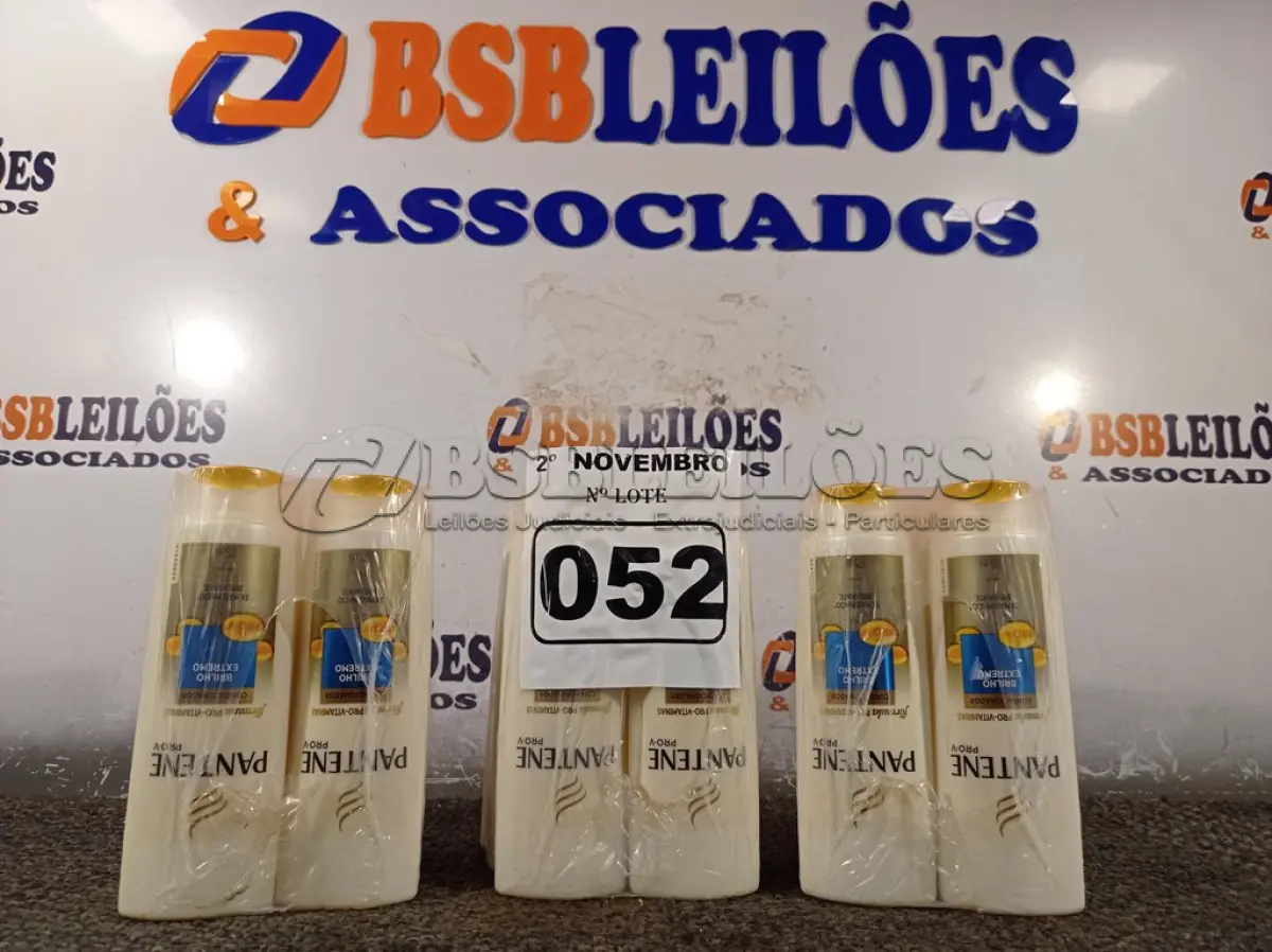 LOTE 052 - 18 FRASCOS DE CONDICIONADOR PANTENE PRO-V BRILHO EXTREMO 175ML. (NO ESTADO) ATENÇÃO! FAZER A VISITAÇÃO ANTES DE ARREMATAR, NÃO SABEMOS SE FUNCIONA. LEILÃO NÃO TEM GARANTIA E NEM DEVOLUÇÃO, SUJEITO A POSSÍVEIS AVARIAS VISÍVEIS/OCULTAS E/OU AUSÊNCIA DE COMPONENTES.