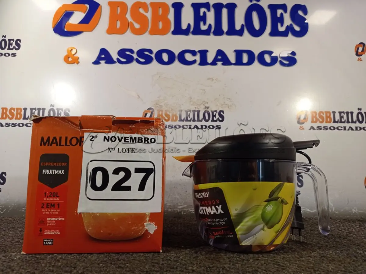 LOTE 027 - 01 ESPREMEDOR FRUITMAX 127V. (NO ESTADO) ATENÇÃO! FAZER A VISITAÇÃO ANTES DE ARREMATAR, NÃO SABEMOS SE FUNCIONA. LEILÃO NÃO TEM GARANTIA E NEM DEVOLUÇÃO, SUJEITO A POSSÍVEIS AVARIAS VISÍVEIS/OCULTAS E/OU AUSÊNCIA DE COMPONENTES.