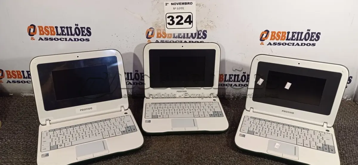 LOTE 324 - 03 NETBOOK’S MARCA POSITIVO. (NO ESTADO) ATENÇÃO! FAZER A VISITAÇÃO ANTES DE ARREMATAR, NÃO SABEMOS SE FUNCIONA. LEILÃO NÃO TEM GARANTIA E NEM DEVOLUÇÃO, SUJEITO A POSSÍVEIS AVARIAS VISÍVEIS/OCULTAS E/OU AUSÊNCIA DE COMPONENTES.