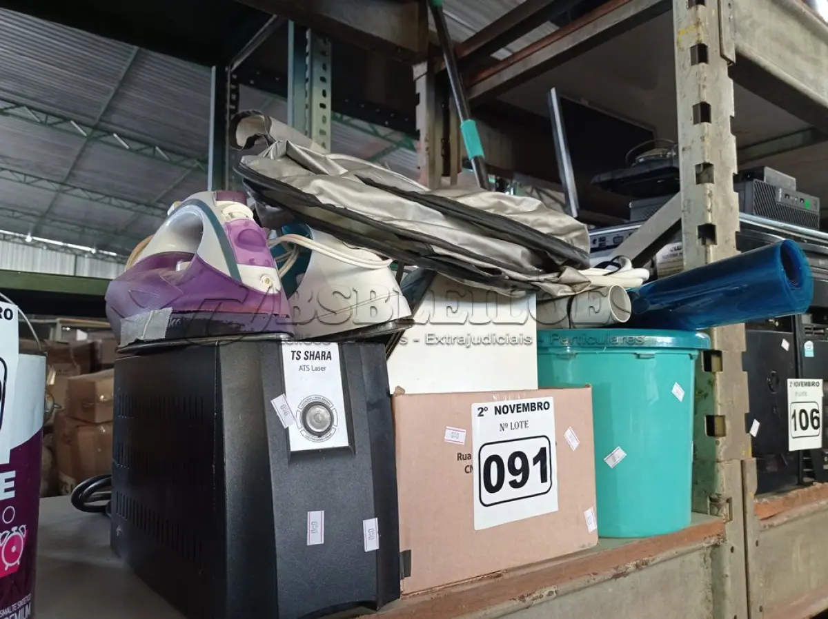 LOTE 091 - 01 LOTE COM MATERIAIS DIVERSOS. (NO ESTADO) ATENÇÃO! FAZER A VISITAÇÃO ANTES DE ARREMATAR, NÃO SABEMOS SE FUNCIONA. LEILÃO NÃO TEM GARANTIA E NEM DEVOLUÇÃO, SUJEITO A POSSÍVEIS AVARIAS VISÍVEIS/OCULTAS E/OU AUSÊNCIA DE COMPONENTES.