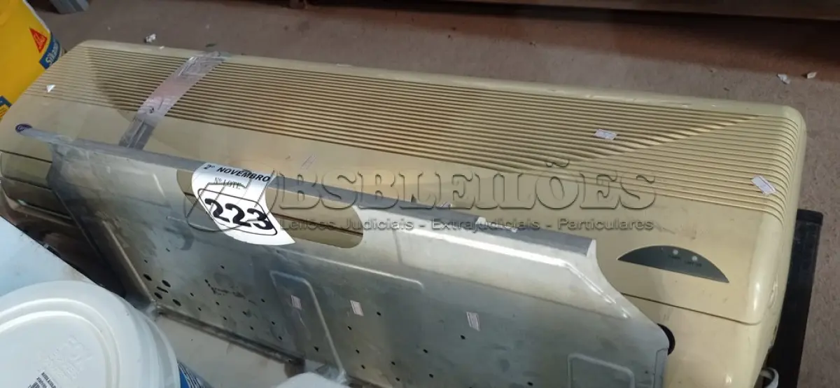 LOTE 223 - 01 EVAPORADORA MARCA CARRIER 18000BTU’S. (NO ESTADO) ATENÇÃO! FAZER A VISITAÇÃO ANTES DE ARREMATAR, NÃO SABEMOS SE FUNCIONA. LEILÃO NÃO TEM GARANTIA E NEM DEVOLUÇÃO, SUJEITO A POSSÍVEIS AVARIAS VISÍVEIS/OCULTAS E/OU AUSÊNCIA DE COMPONENTES.