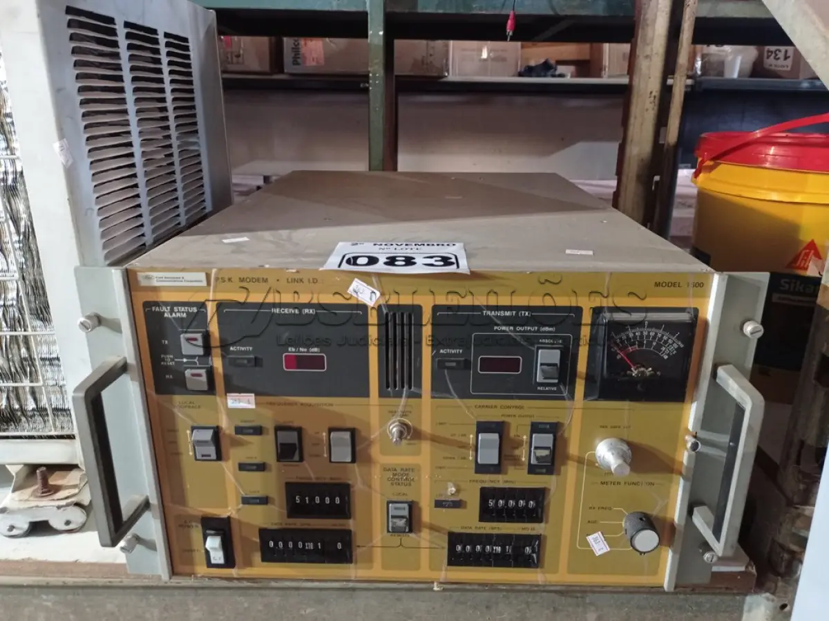 LOTE 083 - 01 PSK MODEM LINK MODELO 1500. (NO ESTADO) ATENÇÃO! FAZER A VISITAÇÃO ANTES DE ARREMATAR, NÃO SABEMOS SE FUNCIONA. LEILÃO NÃO TEM GARANTIA E NEM DEVOLUÇÃO, SUJEITO A POSSÍVEIS AVARIAS VISÍVEIS/OCULTAS E/OU AUSÊNCIA DE COMPONENTES.