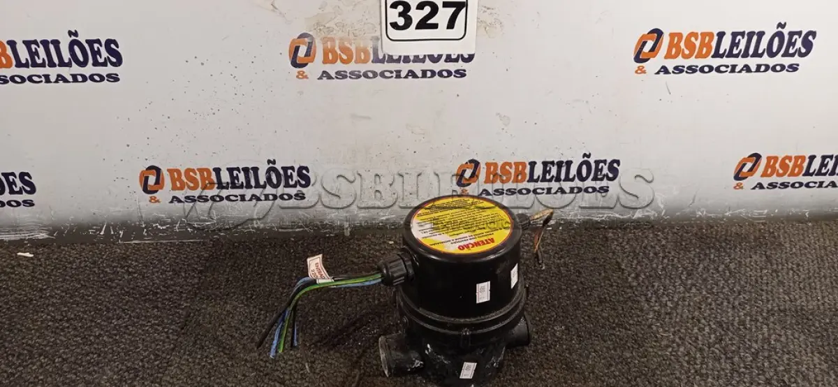 LOTE 327 - 01 AQUECEDOR PARA BANHEIRA DE HIDROMASSAGEM. (NO ESTADO) ATENÇÃO! FAZER A VISITAÇÃO ANTES DE ARREMATAR, NÃO SABEMOS SE FUNCIONA. LEILÃO NÃO TEM GARANTIA E NEM DEVOLUÇÃO, SUJEITO A POSSÍVEIS AVARIAS VISÍVEIS/OCULTAS E/OU AUSÊNCIA DE COMPONENTES.