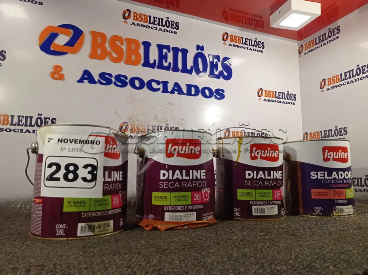 LOTE 283 - 02 GALÕES DE ESMALTE SINTÉTICO IQUINE MADEIRA E METAIS ALTO BRILHO VERDE COLONIAL 3,6L, 01 GALÃO DE SELADOR INCOLOR E 01 GALÃO DE ESMALTE BRILHANTE ALUMÍNIO. (NO ESTADO) ATENÇÃO! FAZER A VISITAÇÃO ANTES DE ARREMATAR, NÃO SABEMOS SE FUNCIONA. LEILÃO NÃO TEM GARANTIA E NEM DEVOLUÇÃO, SUJEITO A POSSÍVEIS AVARIAS VISÍVEIS/OCULTAS E/OU AUSÊNCIA DE COMPONENTES.