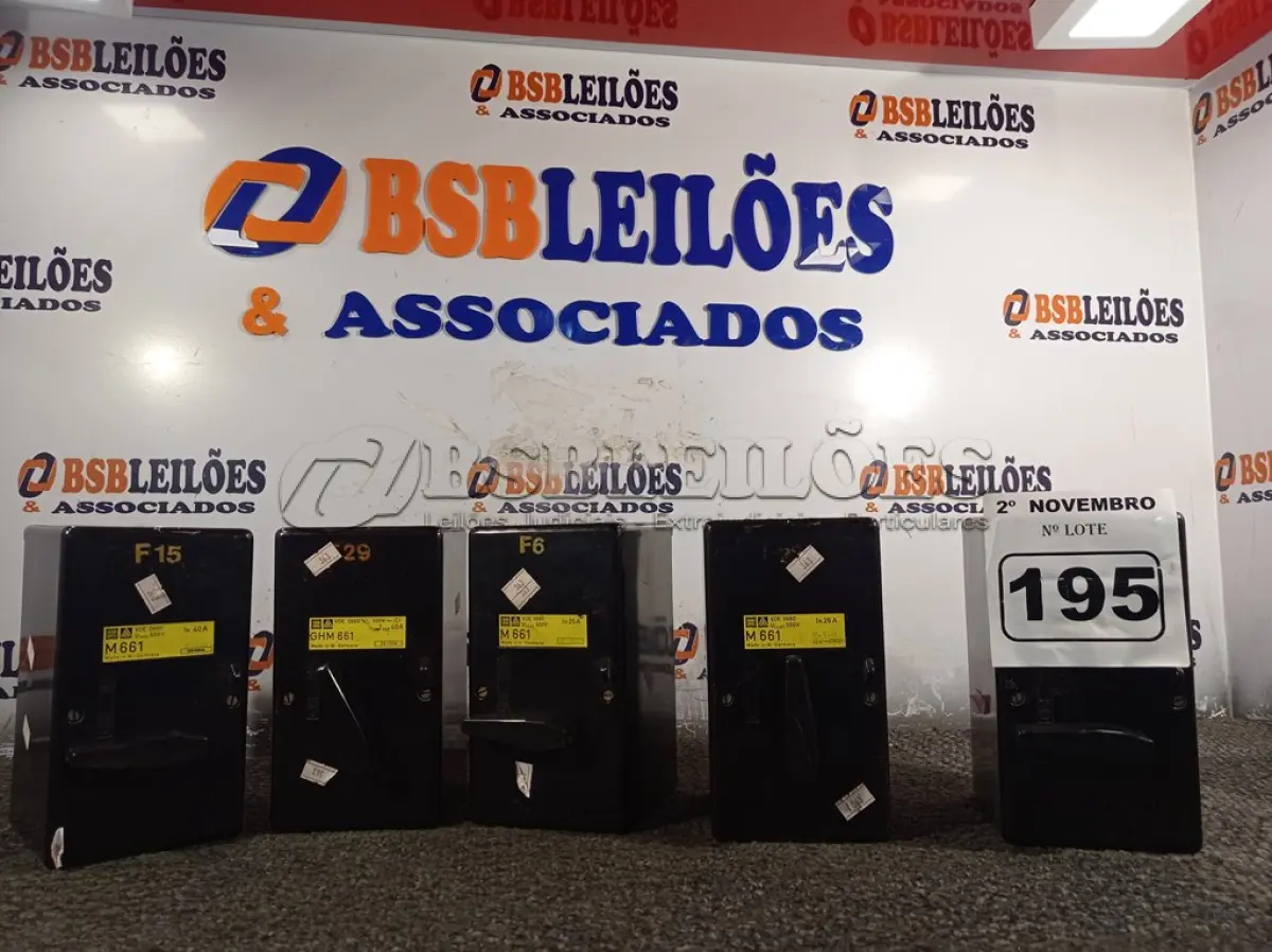 LOTE 195 - 05 CHAVES SECCIONADORAS GM 661. (NO ESTADO) ATENÇÃO! FAZER A VISITAÇÃO ANTES DE ARREMATAR, NÃO SABEMOS SE FUNCIONA. LEILÃO NÃO TEM GARANTIA E NEM DEVOLUÇÃO, SUJEITO A POSSÍVEIS AVARIAS VISÍVEIS/OCULTAS E/OU AUSÊNCIA DE COMPONENTES.