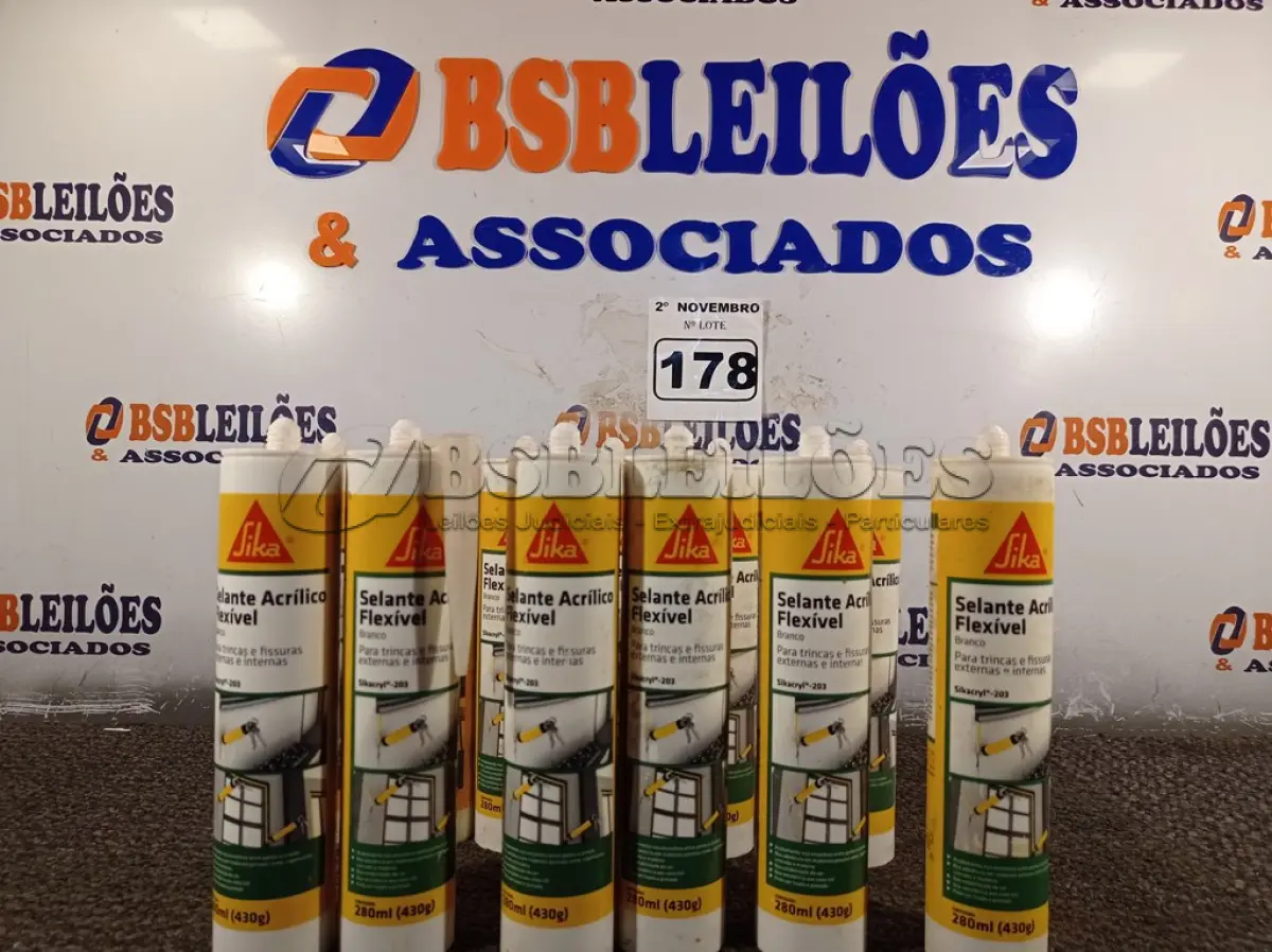 LOTE 178 - 12 TUBOS DE SELANTE ACRÍLICO FLEXÍVEL. (NO ESTADO) ATENÇÃO! FAZER A VISITAÇÃO ANTES DE ARREMATAR, NÃO SABEMOS SE FUNCIONA. LEILÃO NÃO TEM GARANTIA E NEM DEVOLUÇÃO, SUJEITO A POSSÍVEIS AVARIAS VISÍVEIS/OCULTAS E/OU AUSÊNCIA DE COMPONENTES.