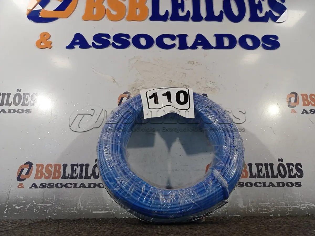 LOTE 110 - 01 ROLO DE CABO FLEXÍVEL 100M 1X4MM NA COR AZUL(NOVO). (NO ESTADO) ATENÇÃO! FAZER A VISITAÇÃO ANTES DE ARREMATAR, NÃO SABEMOS SE FUNCIONA. LEILÃO NÃO TEM GARANTIA E NEM DEVOLUÇÃO, SUJEITO A POSSÍVEIS AVARIAS VISÍVEIS/OCULTAS E/OU AUSÊNCIA DE COMPONENTES.