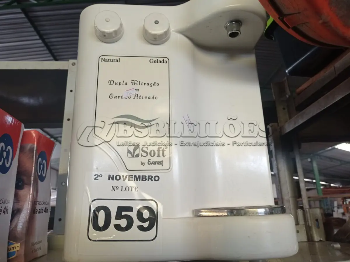 LOTE 059 - 01 PURIFICADOR DE ÁGUA MARCA SOFT. (NO ESTADO) ATENÇÃO! FAZER A VISITAÇÃO ANTES DE ARREMATAR, NÃO SABEMOS SE FUNCIONA. LEILÃO NÃO TEM GARANTIA E NEM DEVOLUÇÃO, SUJEITO A POSSÍVEIS AVARIAS VISÍVEIS/OCULTAS E/OU AUSÊNCIA DE COMPONENTES.