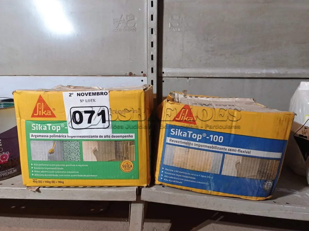 LOTE 071 - 02 CAIXAS DE ARGAMASSA POLIMÉRICA SIKA TOP 107 CINZA/SIKA TOP 100 18KG. (NO ESTADO) ATENÇÃO! FAZER A VISITAÇÃO ANTES DE ARREMATAR, NÃO SABEMOS SE FUNCIONA. LEILÃO NÃO TEM GARANTIA E NEM DEVOLUÇÃO, SUJEITO A POSSÍVEIS AVARIAS VISÍVEIS/OCULTAS E/OU AUSÊNCIA DE COMPONENTES.