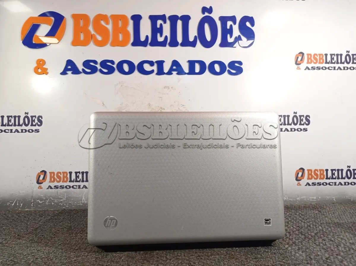 LOTE 382 - 01 NOTEBOOK MARCA HP. (NO ESTADO) ATENÇÃO! FAZER A VISITAÇÃO ANTES DE ARREMATAR, NÃO SABEMOS SE FUNCIONA. LEILÃO NÃO TEM GARANTIA E NEM DEVOLUÇÃO, SUJEITO A POSSÍVEIS AVARIAS VISÍVEIS/OCULTAS E/OU AUSÊNCIA DE COMPONENTES.