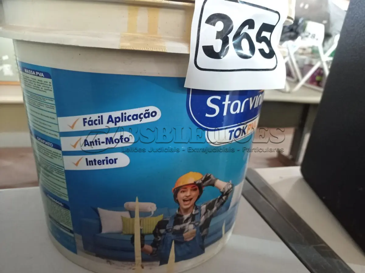 LOTE 365 - 01 BALDE DE MASSA ACRÍLICA STAR VINIL TOK PVA 25KG. (NO ESTADO) ATENÇÃO! FAZER A VISITAÇÃO ANTES DE ARREMATAR, NÃO SABEMOS SE FUNCIONA. LEILÃO NÃO TEM GARANTIA E NEM DEVOLUÇÃO, SUJEITO A POSSÍVEIS AVARIAS VISÍVEIS/OCULTAS E/OU AUSÊNCIA DE COMPONENTES.
