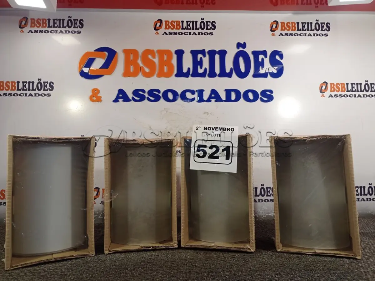 LOTE 521 - 04 ARANDELAS CENTRAL CE 1422-A 1XE27. (NO ESTADO) ATENÇÃO! FAZER A VISITAÇÃO ANTES DE ARREMATAR, NÃO SABEMOS SE FUNCIONA. LEILÃO NÃO TEM GARANTIA E NEM DEVOLUÇÃO, SUJEITO A POSSÍVEIS AVARIAS VISÍVEIS/OCULTAS E/OU AUSÊNCIA DE COMPONENTES.