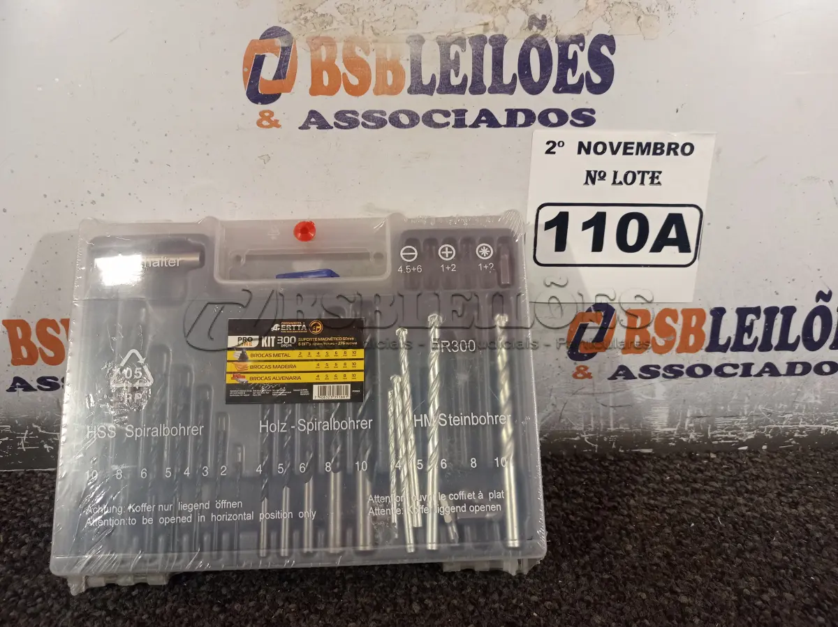 LOTE 110 - 01 KIT DE BROCAS. (NO ESTADO) ATENÇÃO! FAZER A VISITAÇÃO ANTES DE ARREMATAR, NÃO SABEMOS SE FUNCIONA. LEILÃO NÃO TEM GARANTIA E NEM DEVOLUÇÃO, SUJEITO A POSSÍVEIS AVARIAS VISÍVEIS/OCULTAS E/OU AUSÊNCIA DE COMPONENTES.