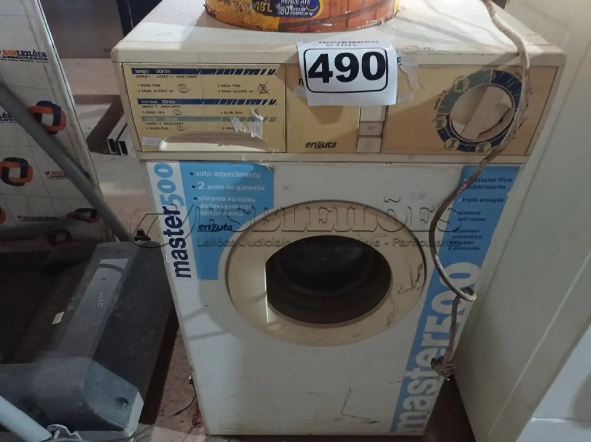 LOTE 490 - 01 LAVADORA DE ROUPAS MARCA ENXUTA. (NO ESTADO) ATENÇÃO! FAZER A VISITAÇÃO ANTES DE ARREMATAR, NÃO SABEMOS SE FUNCIONA. LEILÃO NÃO TEM GARANTIA E NEM DEVOLUÇÃO, SUJEITO A POSSÍVEIS AVARIAS VISÍVEIS/OCULTAS E/OU AUSÊNCIA DE COMPONENTES.