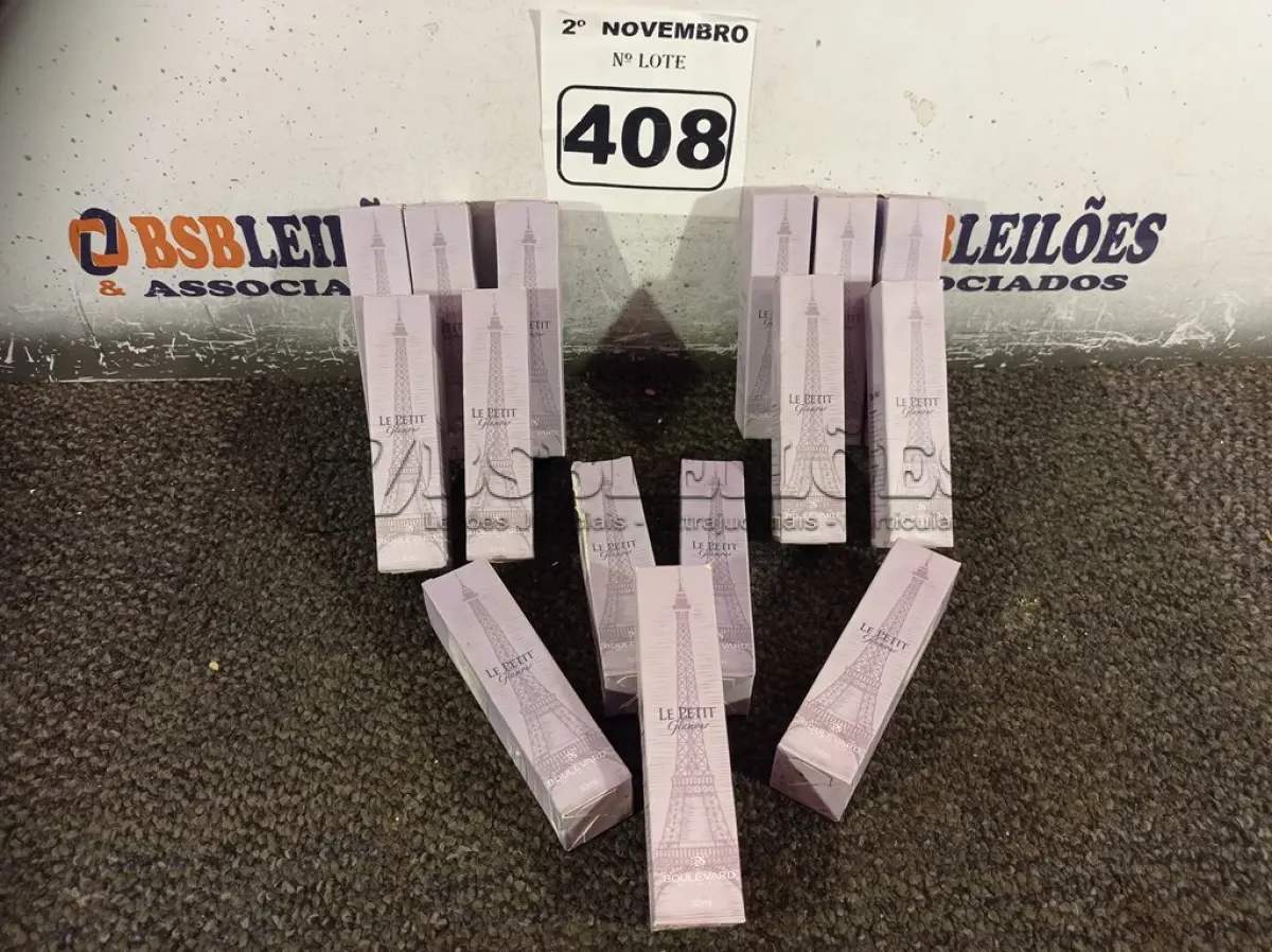 LOTE 408 - 10 PERFUMES LE PETIT 30ML. (NO ESTADO) ATENÇÃO! FAZER A VISITAÇÃO ANTES DE ARREMATAR, NÃO SABEMOS SE FUNCIONA. LEILÃO NÃO TEM GARANTIA E NEM DEVOLUÇÃO, SUJEITO A POSSÍVEIS AVARIAS VISÍVEIS/OCULTAS E/OU AUSÊNCIA DE COMPONENTES.
