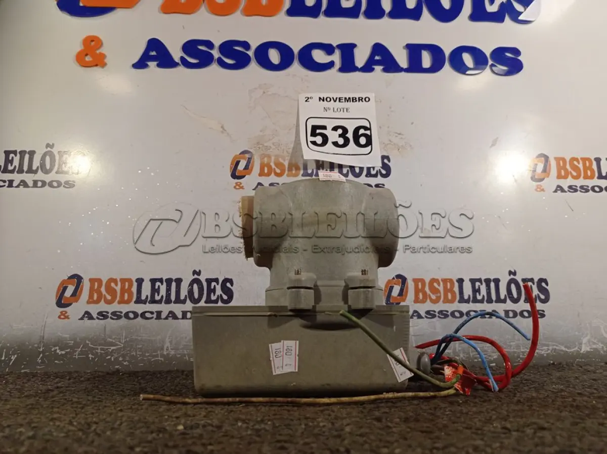 LOTE 536 - 01 AQUECEDOR PARA BANHEIRA DE HIDROMASSAGEM. (NO ESTADO) ATENÇÃO! FAZER A VISITAÇÃO ANTES DE ARREMATAR, NÃO SABEMOS SE FUNCIONA. LEILÃO NÃO TEM GARANTIA E NEM DEVOLUÇÃO, SUJEITO A POSSÍVEIS AVARIAS VISÍVEIS/OCULTAS E/OU AUSÊNCIA DE COMPONENTES.