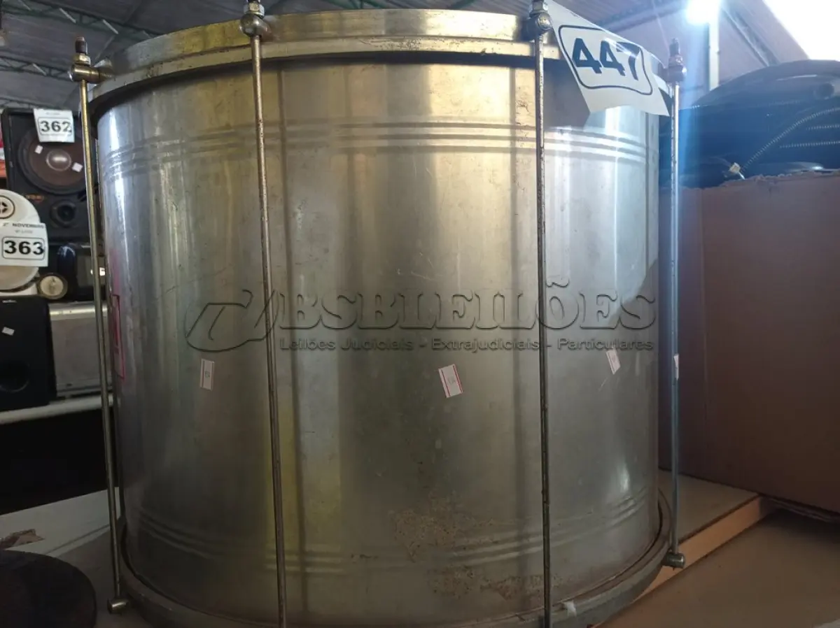 LOTE 447 - 01 INSTRUMENTO MUSICAL “SURDO”. (NO ESTADO) ATENÇÃO! FAZER A VISITAÇÃO ANTES DE ARREMATAR, NÃO SABEMOS SE FUNCIONA. LEILÃO NÃO TEM GARANTIA E NEM DEVOLUÇÃO, SUJEITO A POSSÍVEIS AVARIAS VISÍVEIS/OCULTAS E/OU AUSÊNCIA DE COMPONENTES.
