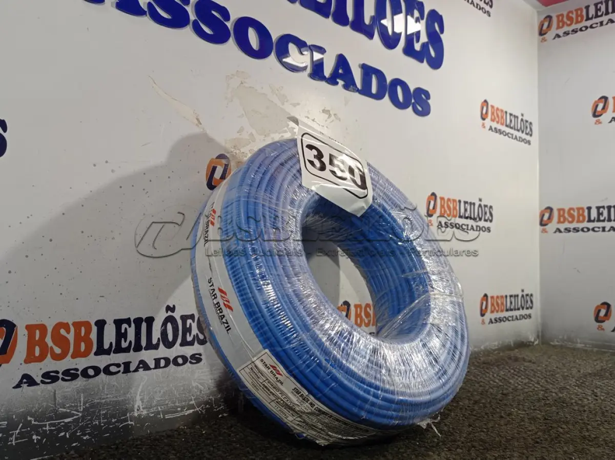 LOTE 350 - 01 ROLO DE CABO FLEXÍVEL 100M 1X10MM NA COR AZUL(NOVO). (NO ESTADO) ATENÇÃO! FAZER A VISITAÇÃO ANTES DE ARREMATAR, NÃO SABEMOS SE FUNCIONA. LEILÃO NÃO TEM GARANTIA E NEM DEVOLUÇÃO, SUJEITO A POSSÍVEIS AVARIAS VISÍVEIS/OCULTAS E/OU AUSÊNCIA DE COMPONENTES.